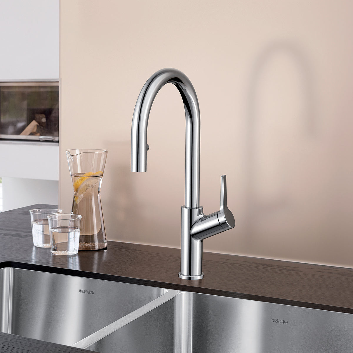 Urbena Single Hole Pull-Down Fct in Polished Chrome, 1.5gpm