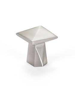 Swagger 1-3/16" Knob in Brushed Nickel