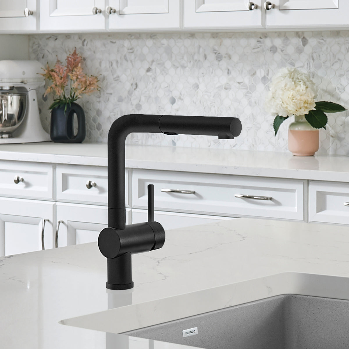 Linus Single Hole Pull Out Kitchen Faucet in Anthracite