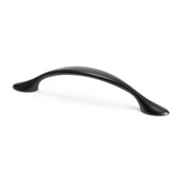 Advantage Plus 3 3-25/32" Pull in Black